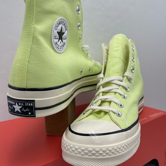 Converse Men’s A07428C
CHUCK 70 HI
CITRON THIS/EGRET All Star High Top Sneakers - Picture 9 of 16